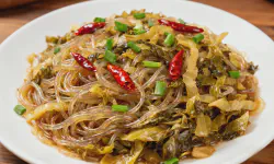 Featured image of post Pickled Cabbage Stir-fry Noodles: The Tangy, Appetizing Quick Meal